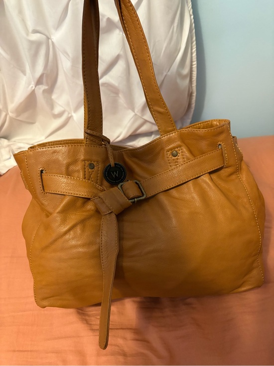 Wanderers Travel Co Handbags - Wanderers Travel Co Tan Leather Shoulder Tote with Front Belt Detail